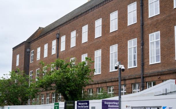 Over 180 solar panels added to Watford Town Hall and the Colosseum