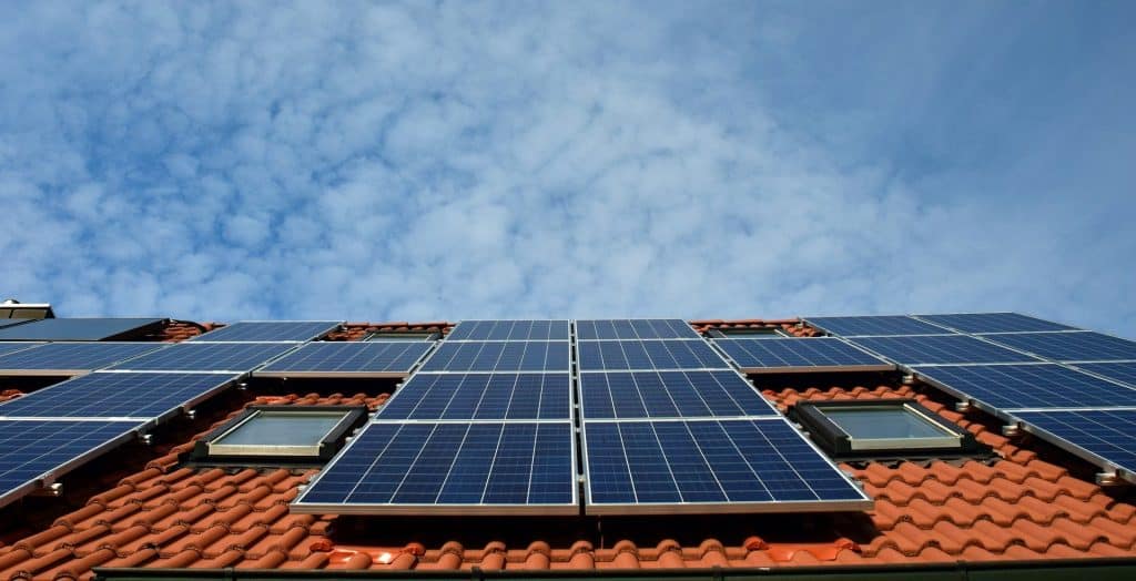 Scottish local authorities lead the way in UK solar installations